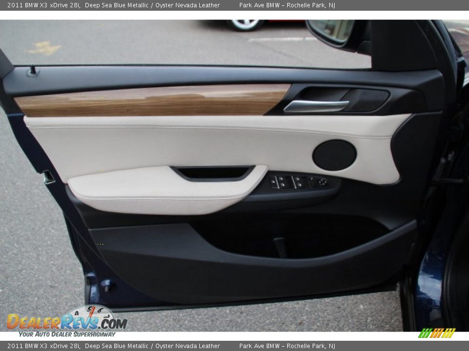 Door Panel of 2011 BMW X3 xDrive 28i Photo #8