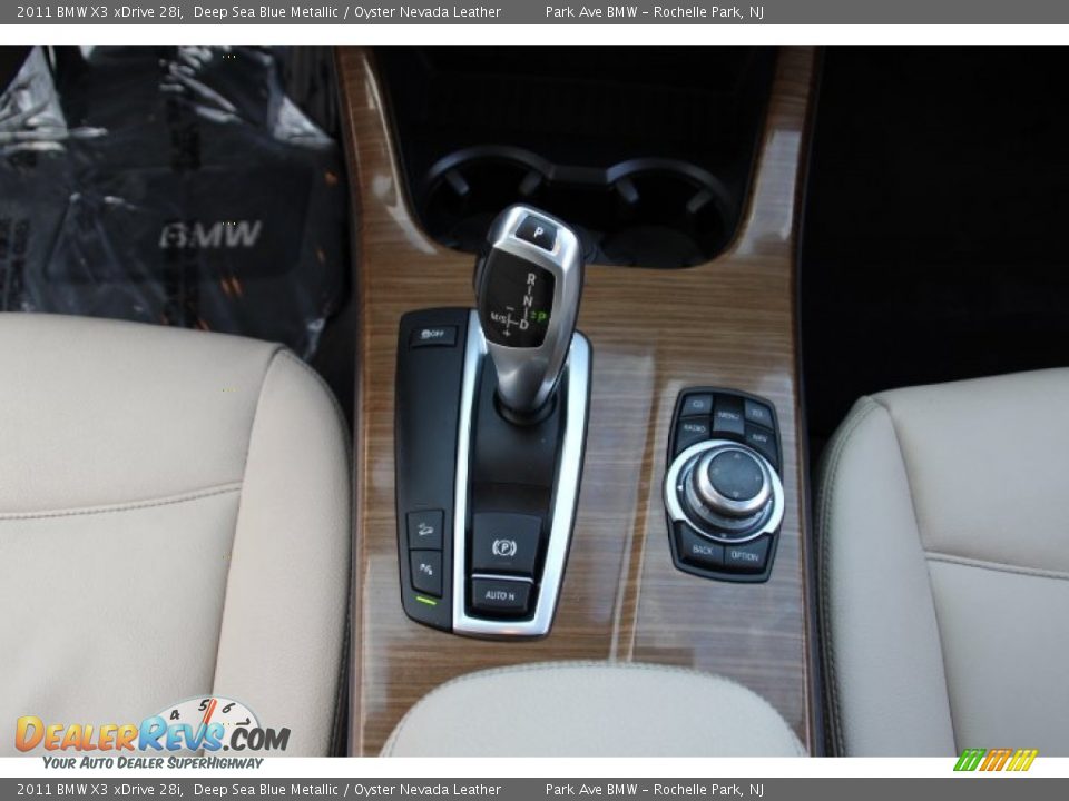 2011 BMW X3 xDrive 28i Shifter Photo #14