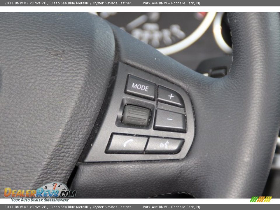 Controls of 2011 BMW X3 xDrive 28i Photo #17