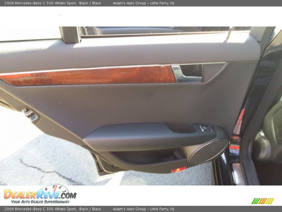 2009 Mercedes-Benz C 300 4Matic Sport Black / Black Photo #17