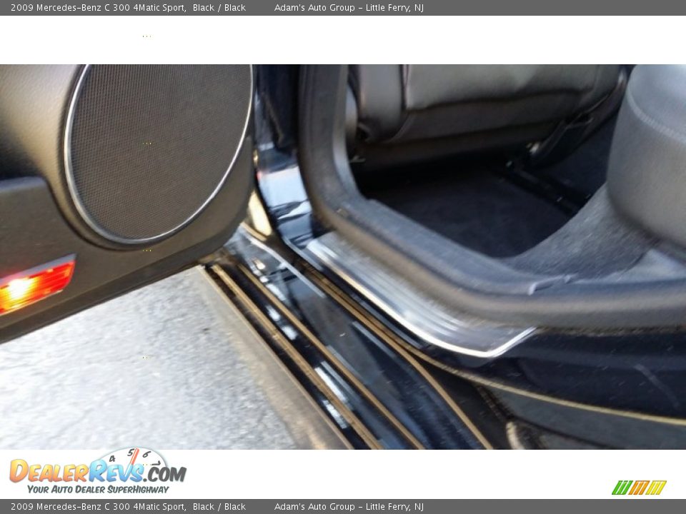 2009 Mercedes-Benz C 300 4Matic Sport Black / Black Photo #25