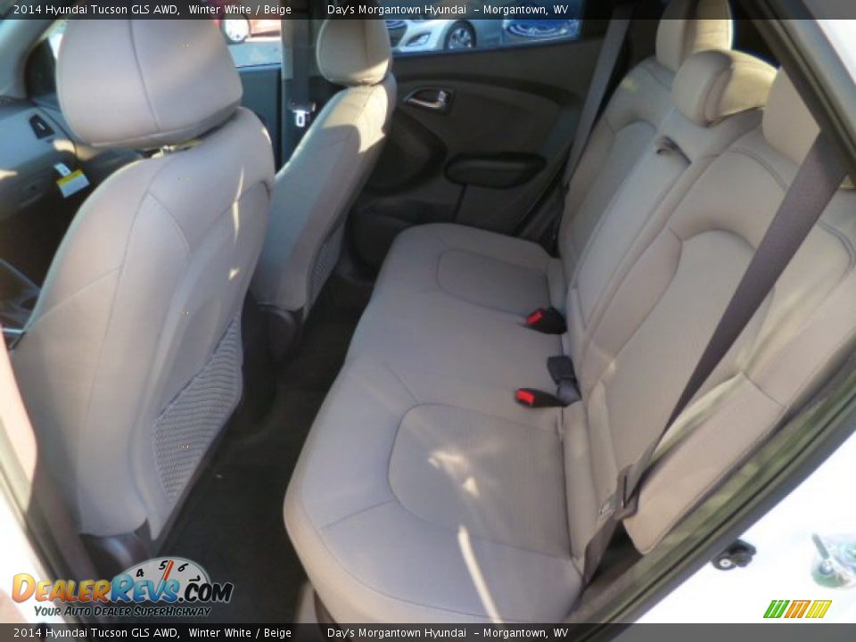 Rear Seat of 2014 Hyundai Tucson GLS AWD Photo #12
