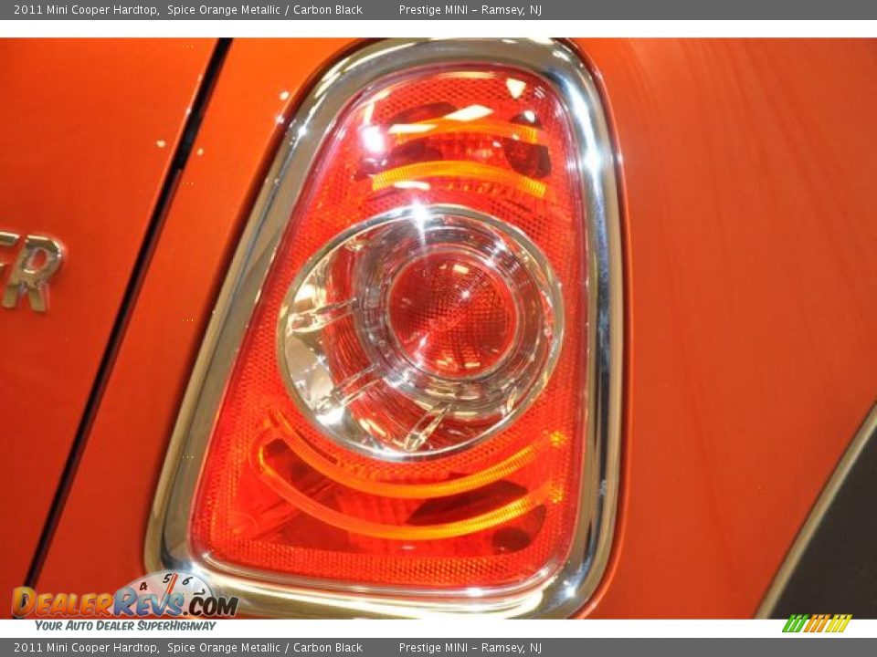 2011 Mini Cooper Hardtop Spice Orange Metallic / Carbon Black Photo #17