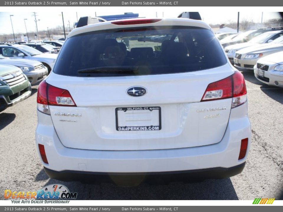 2013 Subaru Outback 2.5i Premium Satin White Pearl / Ivory Photo #7