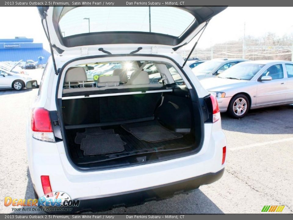 2013 Subaru Outback 2.5i Premium Satin White Pearl / Ivory Photo #8