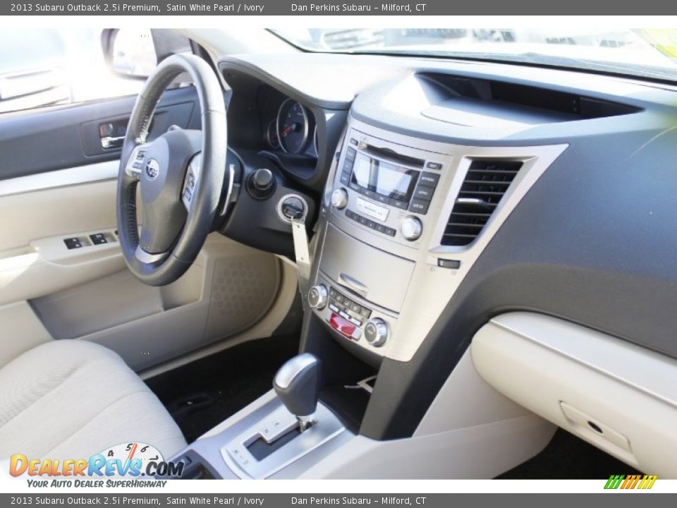 2013 Subaru Outback 2.5i Premium Satin White Pearl / Ivory Photo #10