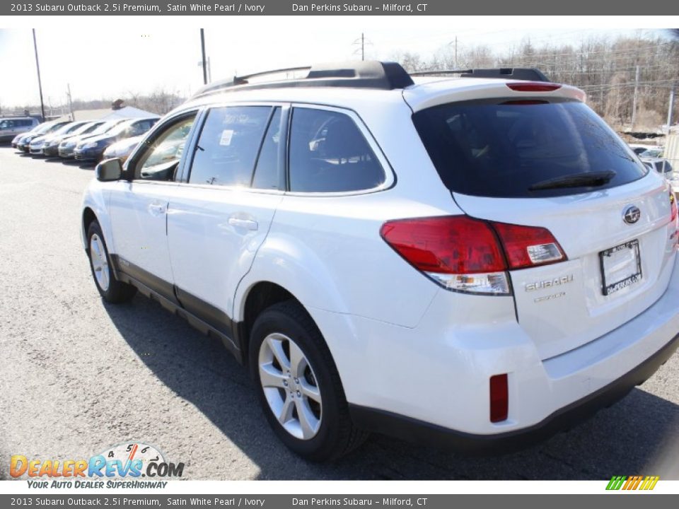 2013 Subaru Outback 2.5i Premium Satin White Pearl / Ivory Photo #11