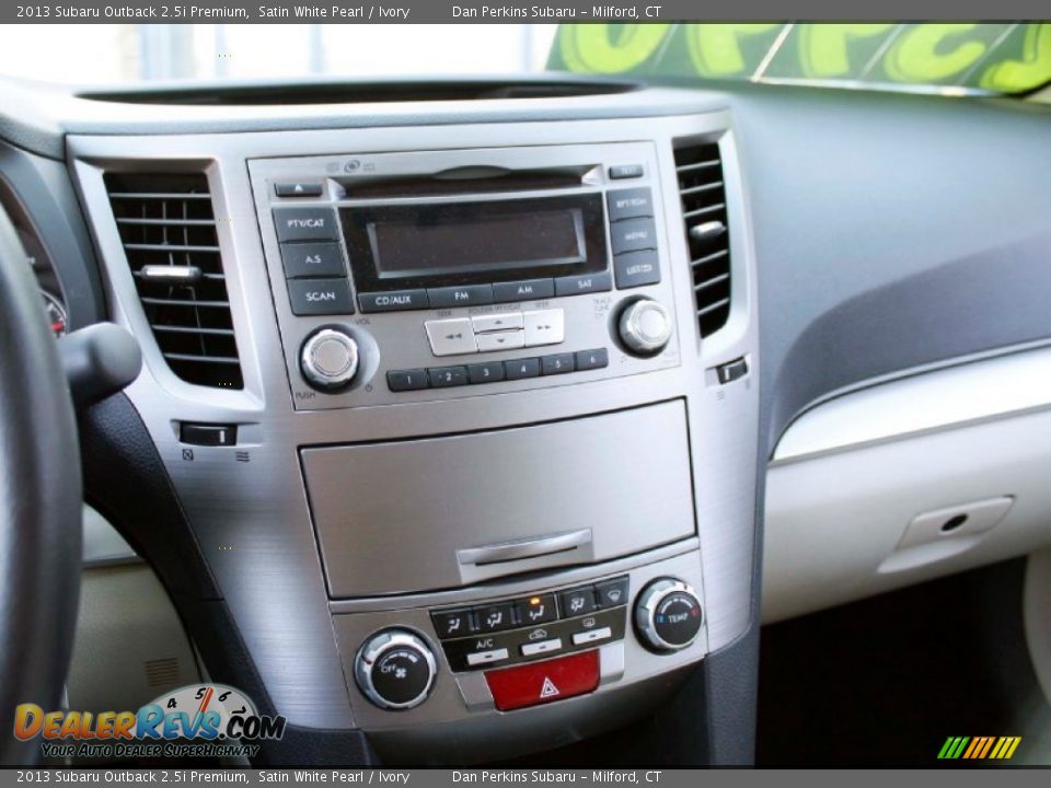 2013 Subaru Outback 2.5i Premium Satin White Pearl / Ivory Photo #14