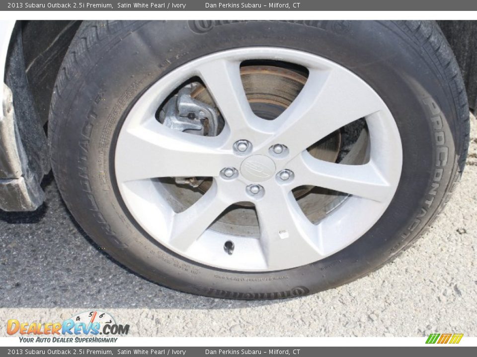 2013 Subaru Outback 2.5i Premium Satin White Pearl / Ivory Photo #22