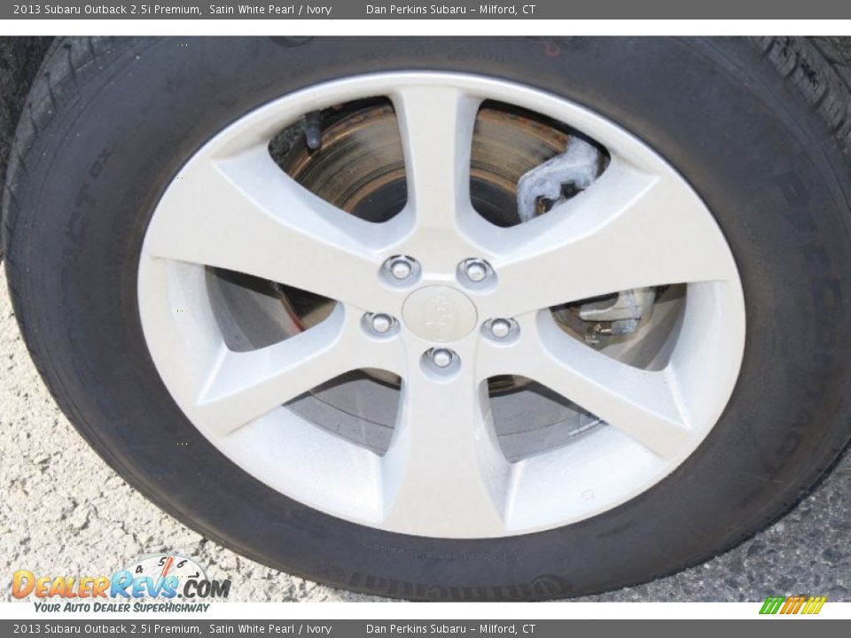 2013 Subaru Outback 2.5i Premium Satin White Pearl / Ivory Photo #24