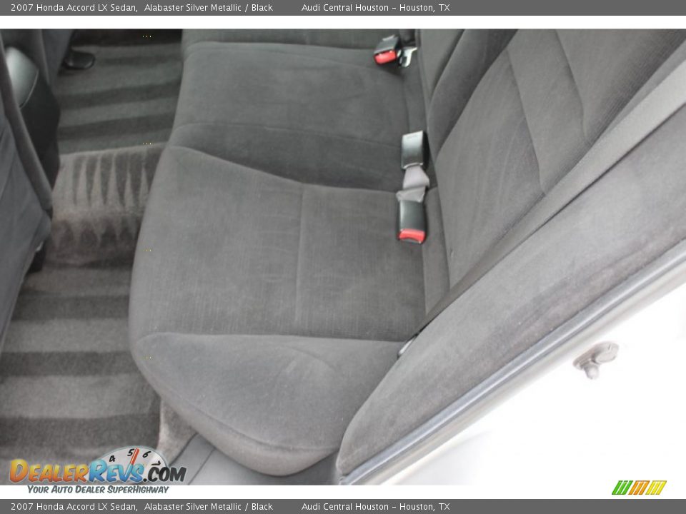 2007 Honda Accord LX Sedan Alabaster Silver Metallic / Black Photo #20