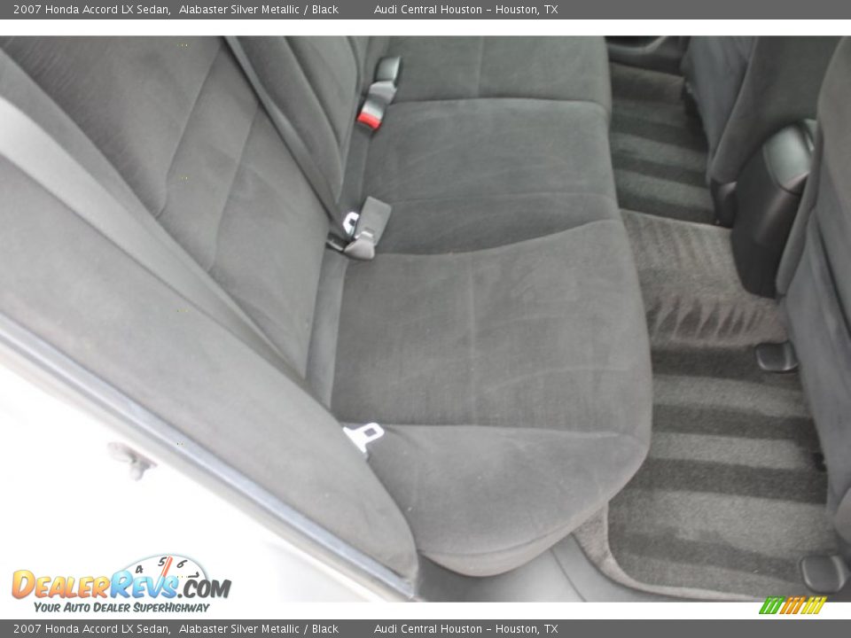 2007 Honda Accord LX Sedan Alabaster Silver Metallic / Black Photo #25