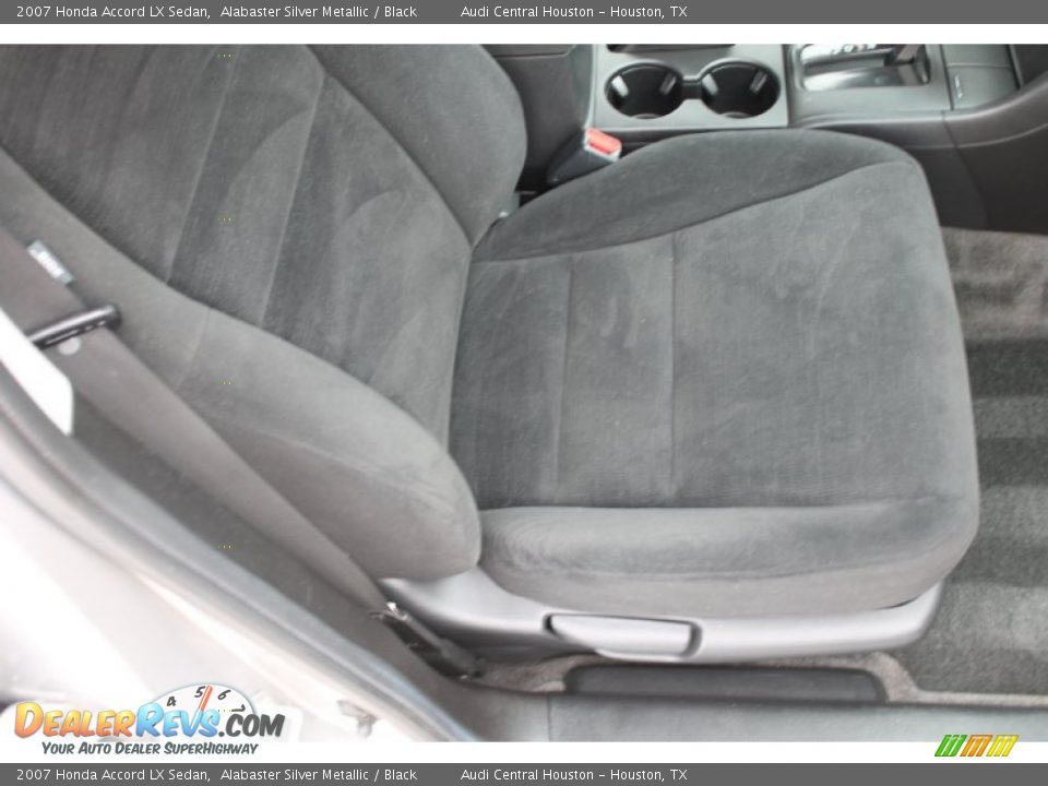 2007 Honda Accord LX Sedan Alabaster Silver Metallic / Black Photo #27