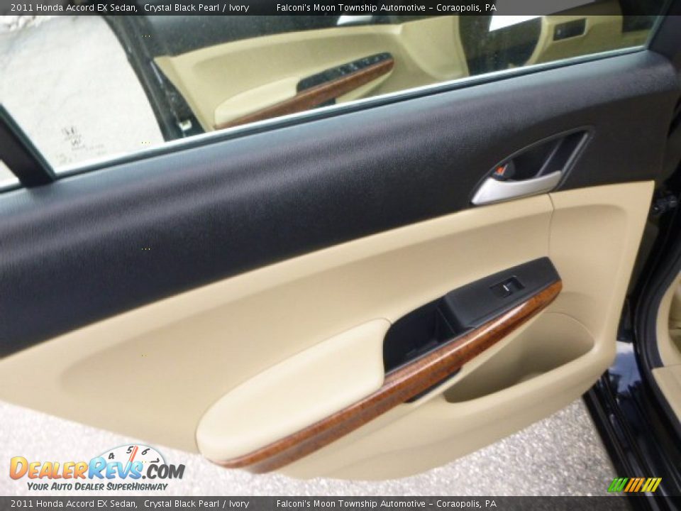 2011 Honda Accord EX Sedan Crystal Black Pearl / Ivory Photo #18