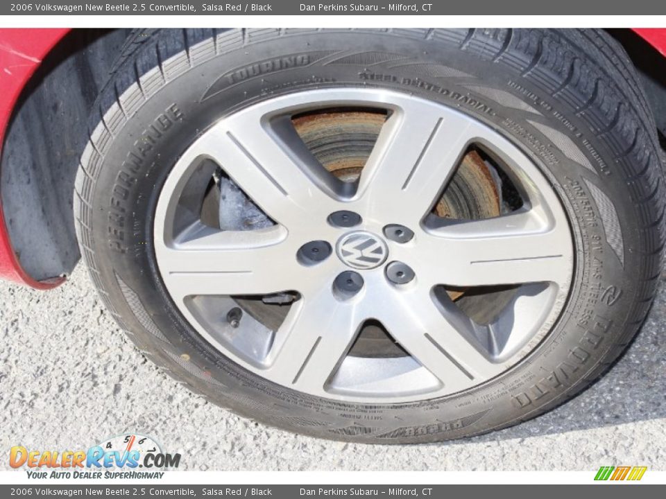 2006 Volkswagen New Beetle 2.5 Convertible Salsa Red / Black Photo #19