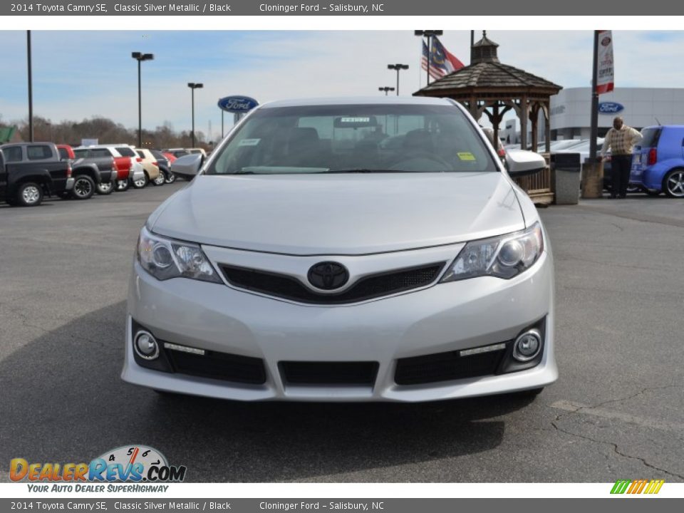2014 Toyota Camry SE Classic Silver Metallic / Black Photo #4