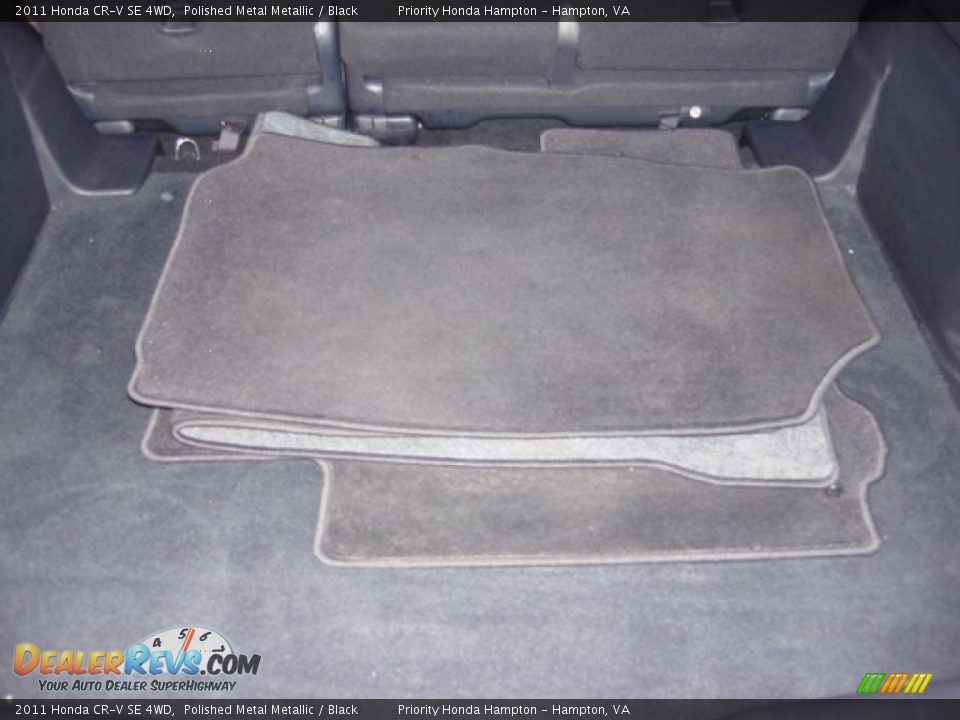 2011 Honda CR-V SE 4WD Polished Metal Metallic / Black Photo #11