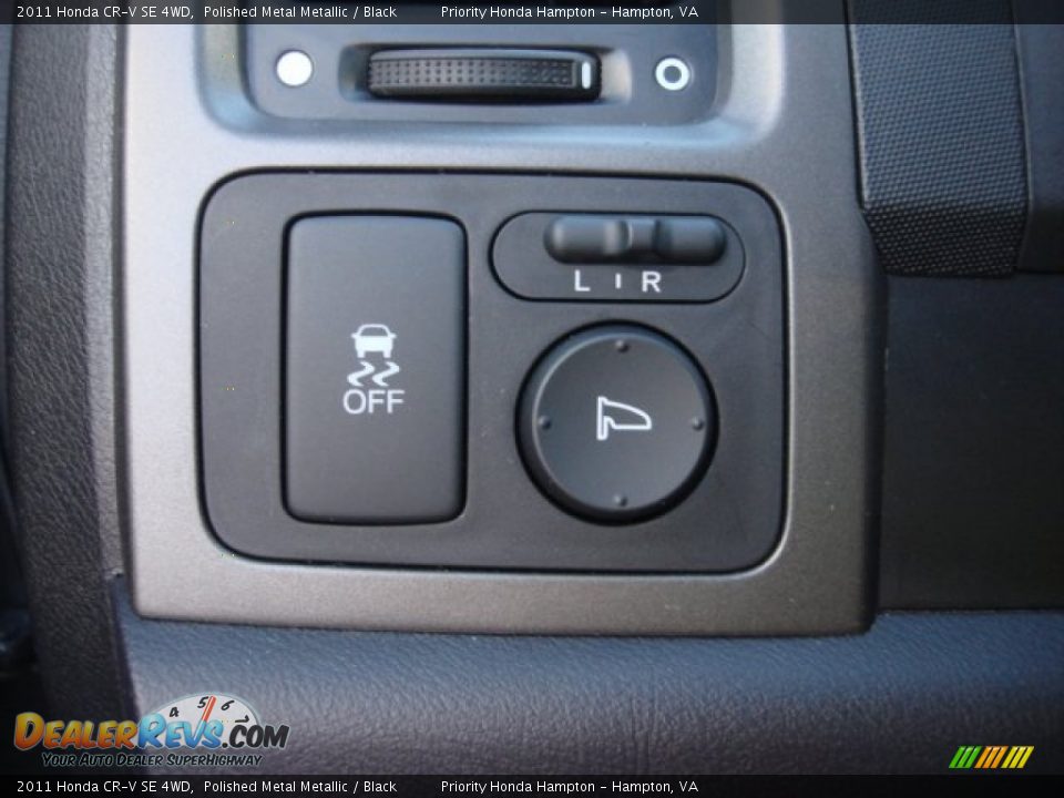 2011 Honda CR-V SE 4WD Polished Metal Metallic / Black Photo #17
