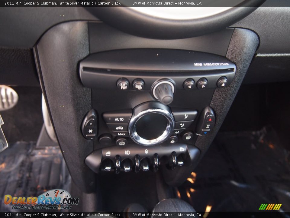 2011 Mini Cooper S Clubman White Silver Metallic / Carbon Black Photo #21