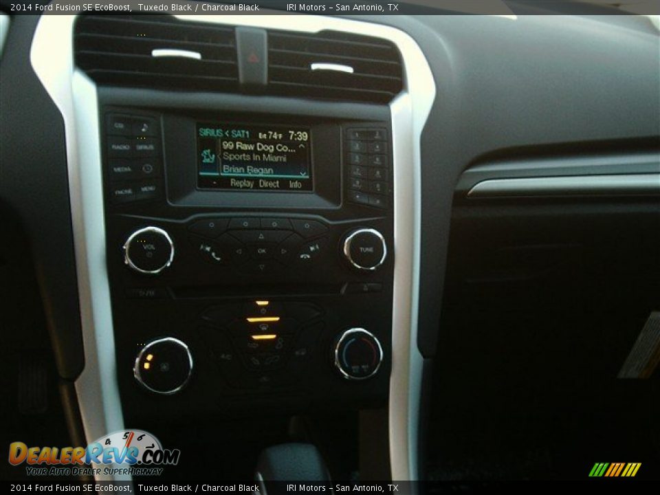 2014 Ford Fusion SE EcoBoost Tuxedo Black / Charcoal Black Photo #17