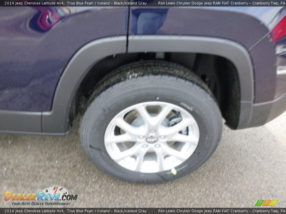2014 Jeep Cherokee Latitude 4x4 True Blue Pearl / Iceland - Black/Iceland Gray Photo #9