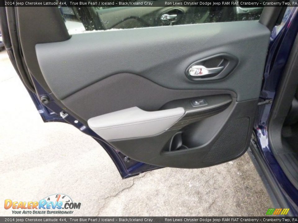 2014 Jeep Cherokee Latitude 4x4 True Blue Pearl / Iceland - Black/Iceland Gray Photo #13