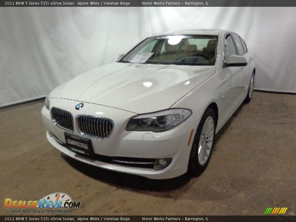 2011 BMW 5 Series 535i xDrive Sedan Alpine White / Venetian Beige Photo #3