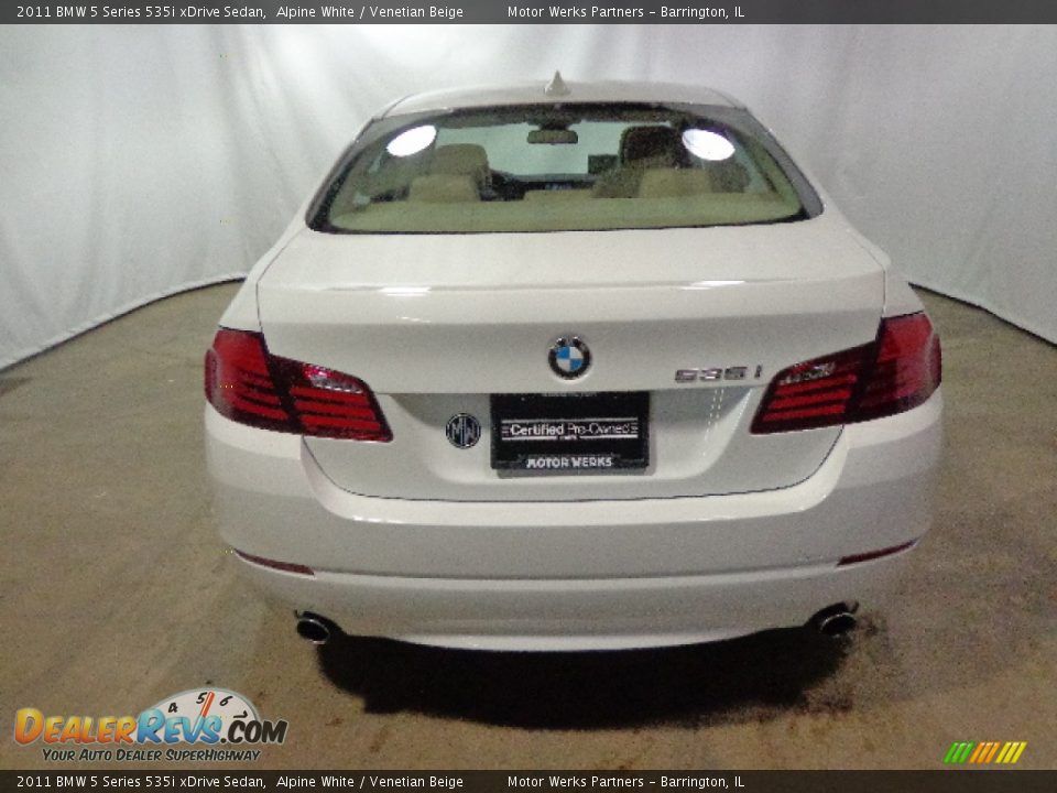 2011 BMW 5 Series 535i xDrive Sedan Alpine White / Venetian Beige Photo #7