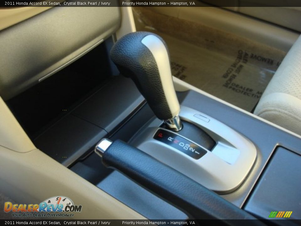2011 Honda Accord EX Sedan Crystal Black Pearl / Ivory Photo #20