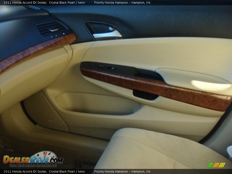 2011 Honda Accord EX Sedan Crystal Black Pearl / Ivory Photo #21