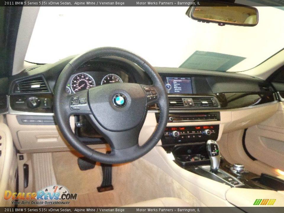 2011 BMW 5 Series 535i xDrive Sedan Alpine White / Venetian Beige Photo #26