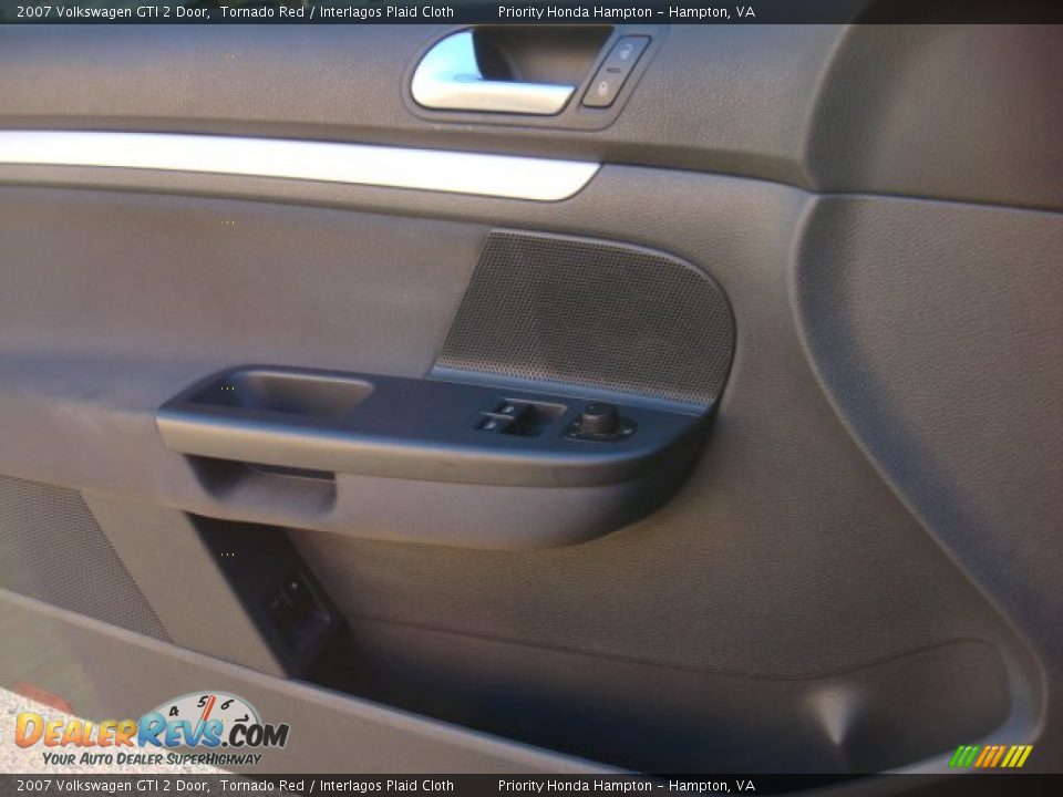 2007 Volkswagen GTI 2 Door Tornado Red / Interlagos Plaid Cloth Photo #15