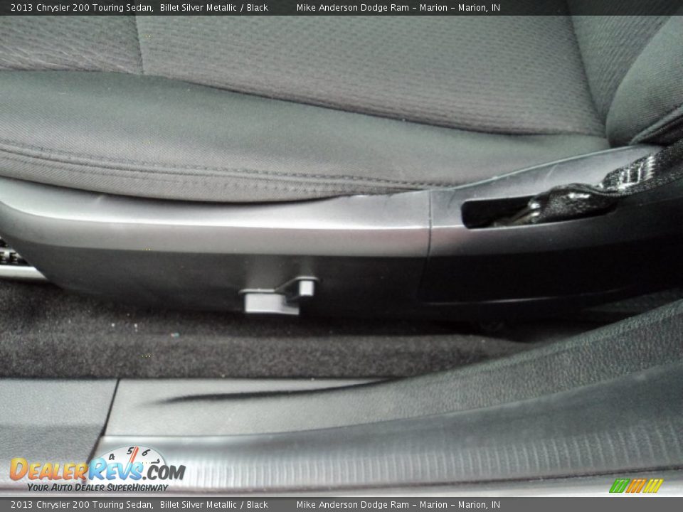 2013 Chrysler 200 Touring Sedan Billet Silver Metallic / Black Photo #21