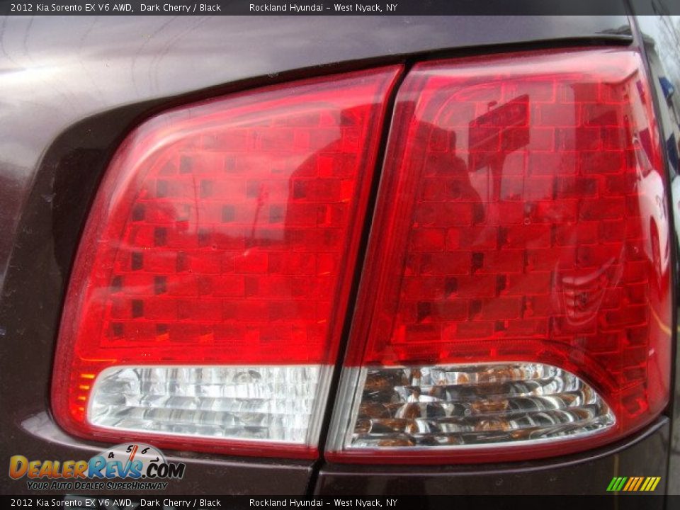 2012 Kia Sorento EX V6 AWD Dark Cherry / Black Photo #23