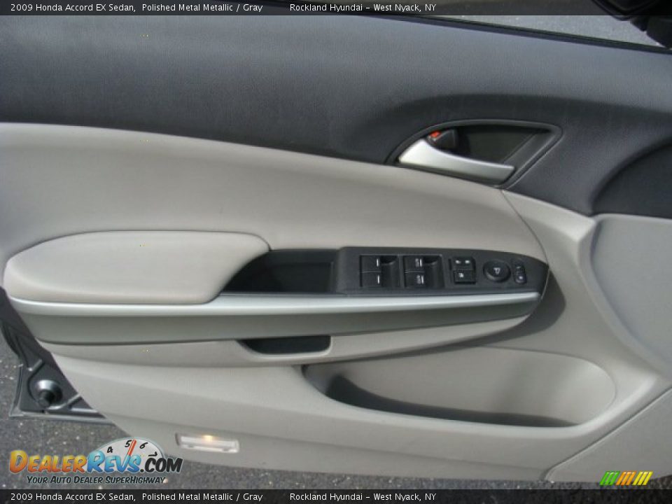 2009 Honda Accord EX Sedan Polished Metal Metallic / Gray Photo #7