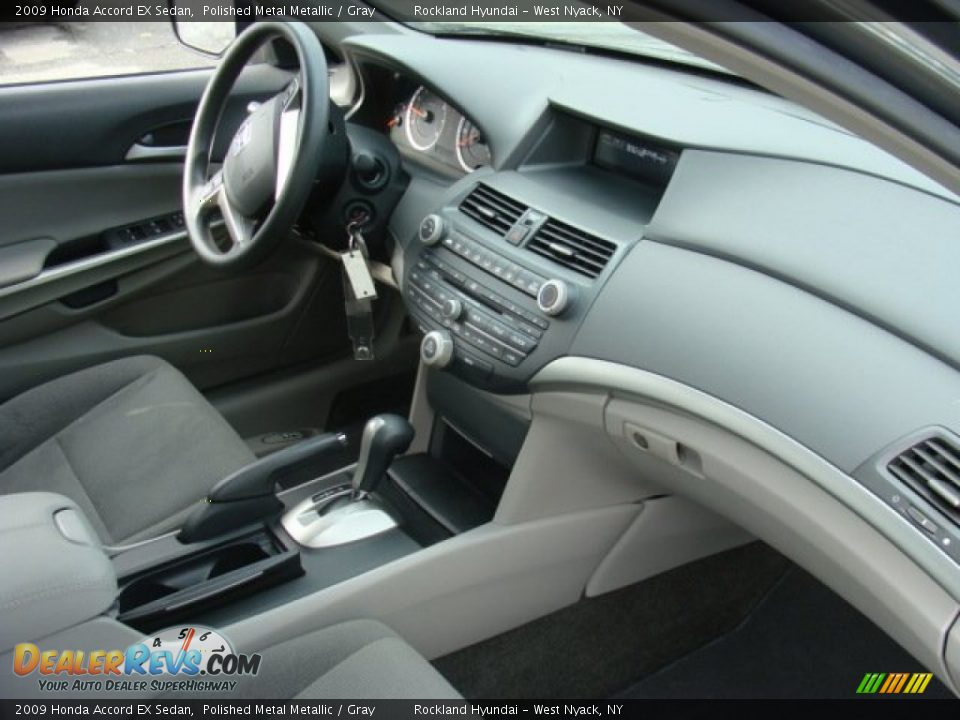 2009 Honda Accord EX Sedan Polished Metal Metallic / Gray Photo #24