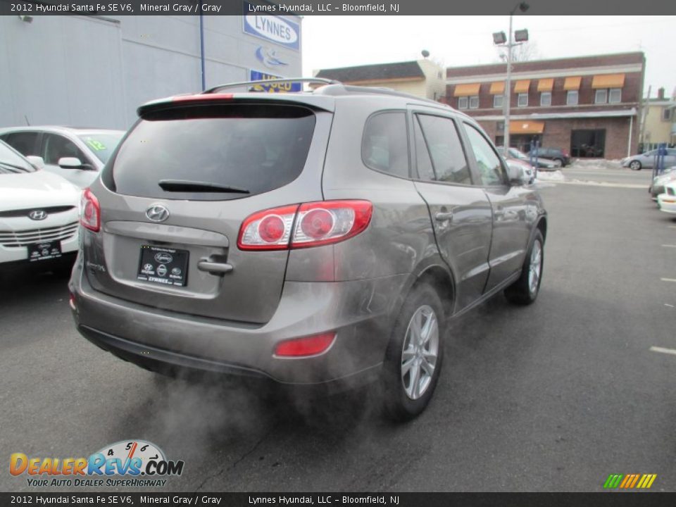 2012 Hyundai Santa Fe SE V6 Mineral Gray / Gray Photo #4