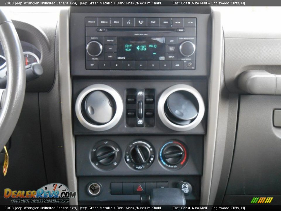 2008 Jeep Wrangler Unlimited Sahara 4x4 Jeep Green Metallic / Dark Khaki/Medium Khaki Photo #11