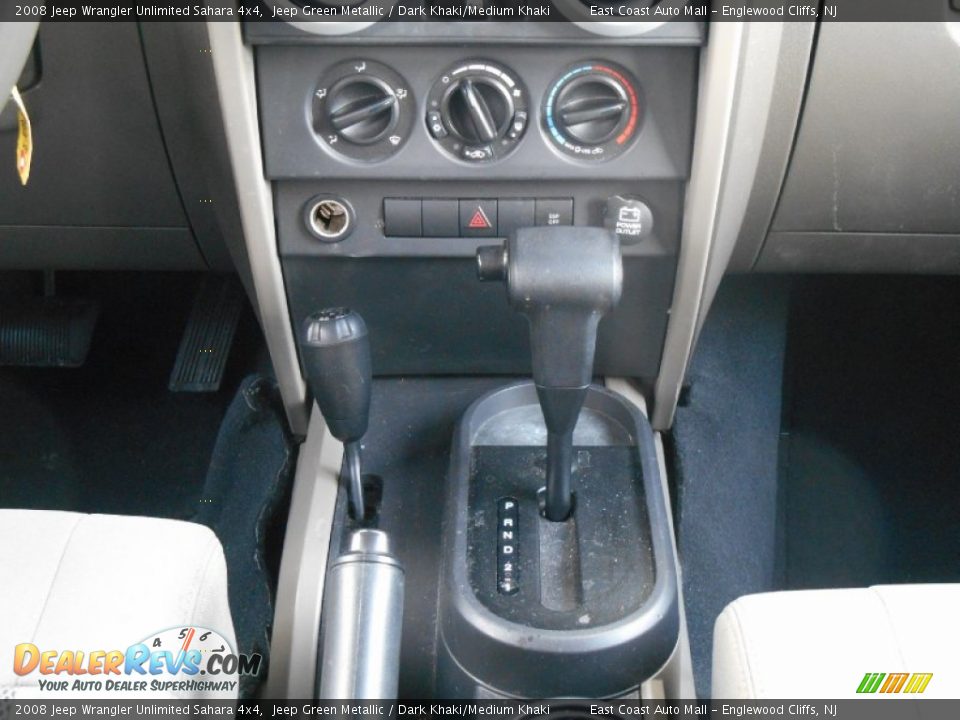 2008 Jeep Wrangler Unlimited Sahara 4x4 Jeep Green Metallic / Dark Khaki/Medium Khaki Photo #12