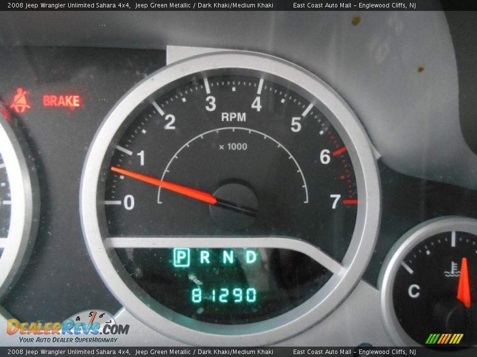 2008 Jeep Wrangler Unlimited Sahara 4x4 Jeep Green Metallic / Dark Khaki/Medium Khaki Photo #14
