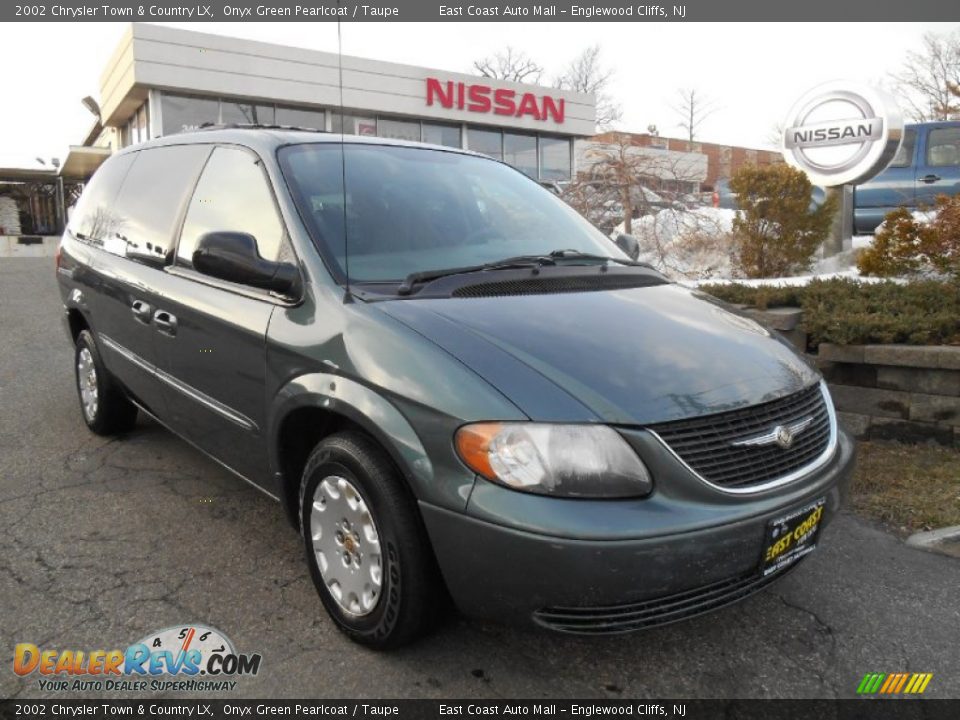 2002 Chrysler Town & Country LX Onyx Green Pearlcoat / Taupe Photo #1