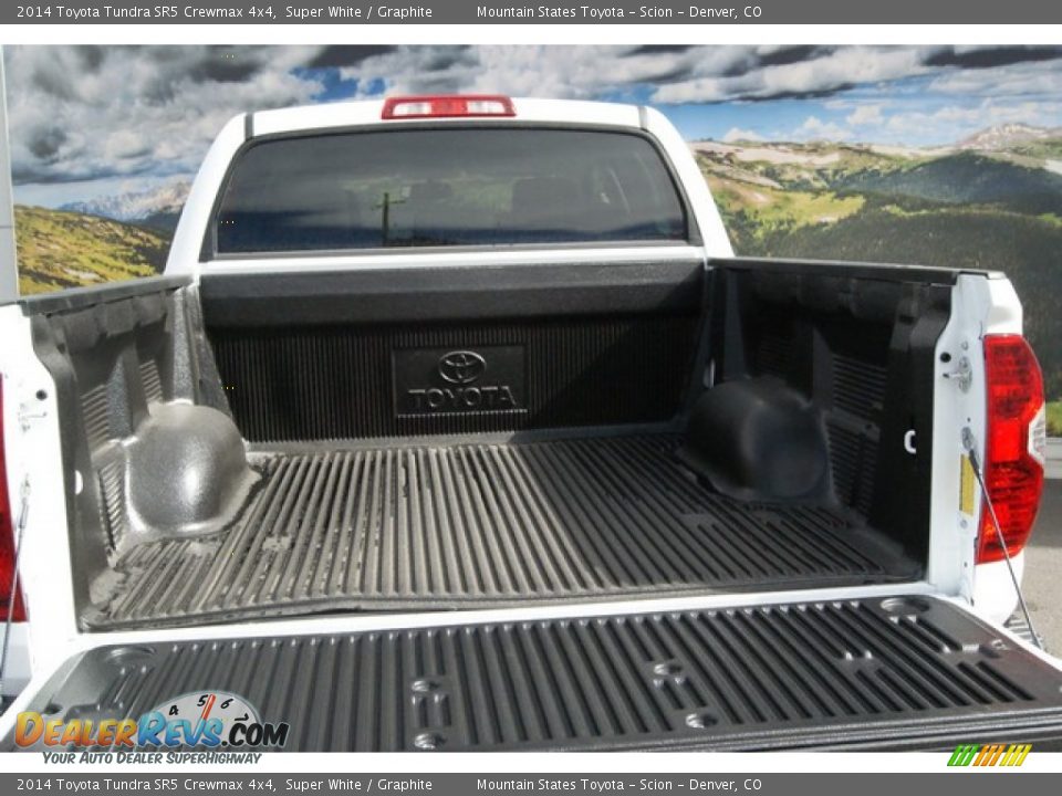 2014 Toyota Tundra SR5 Crewmax 4x4 Super White / Graphite Photo #8