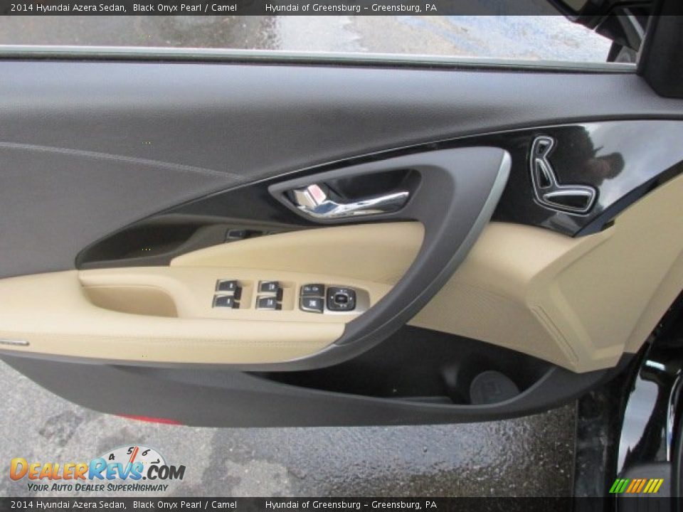 Door Panel of 2014 Hyundai Azera Sedan Photo #8