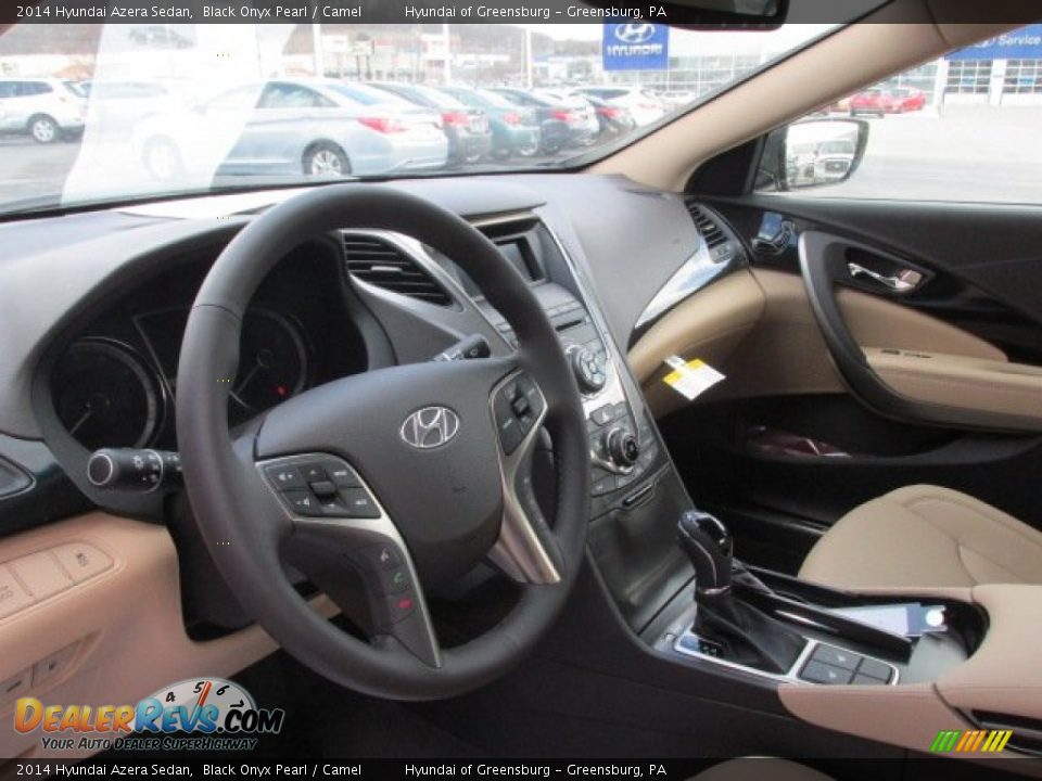 Dashboard of 2014 Hyundai Azera Sedan Photo #9
