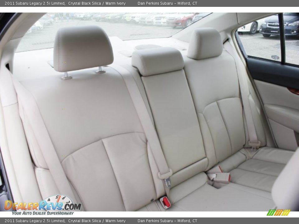 2011 Subaru Legacy 2.5i Limited Crystal Black Silica / Warm Ivory Photo #16