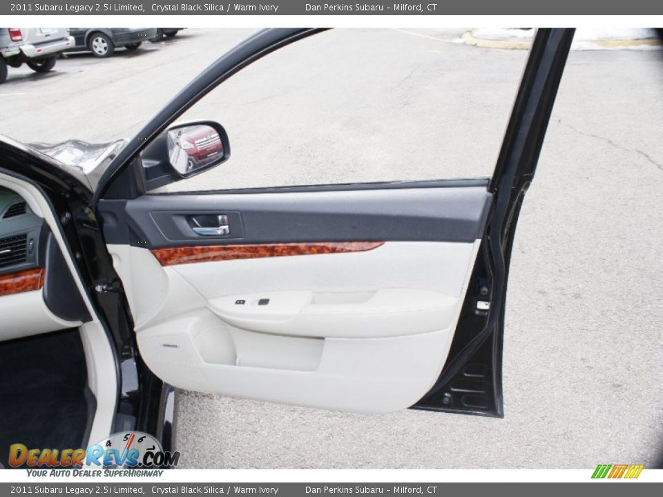 2011 Subaru Legacy 2.5i Limited Crystal Black Silica / Warm Ivory Photo #18
