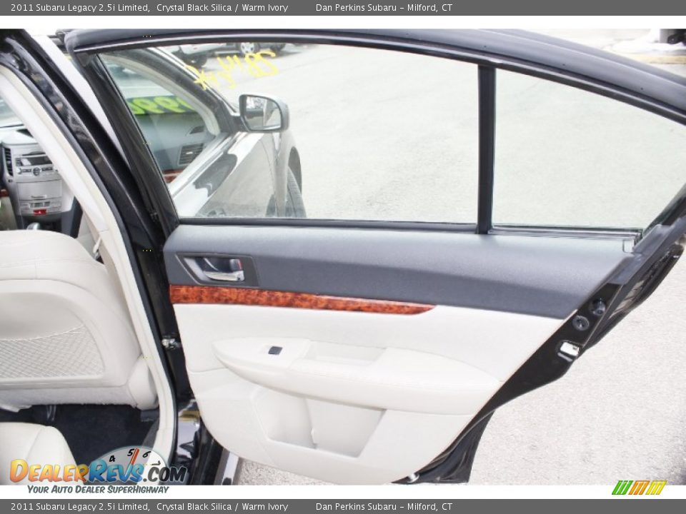 2011 Subaru Legacy 2.5i Limited Crystal Black Silica / Warm Ivory Photo #19