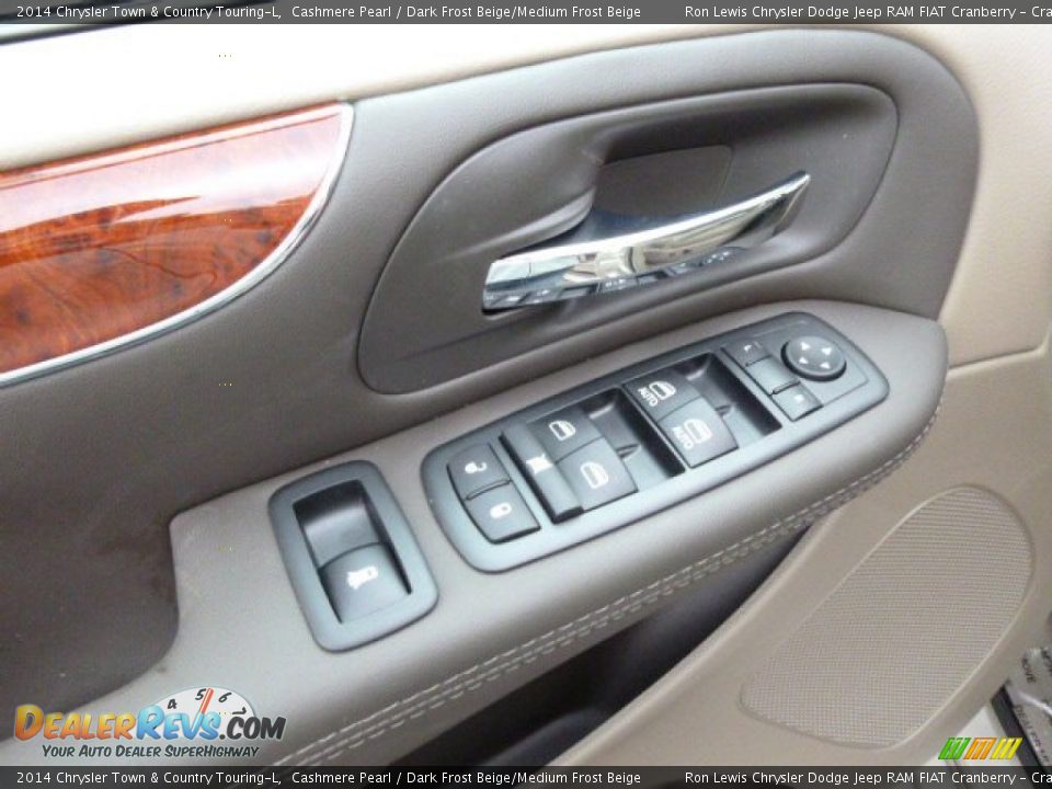 2014 Chrysler Town & Country Touring-L Cashmere Pearl / Dark Frost Beige/Medium Frost Beige Photo #16