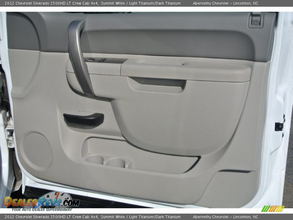 2012 Chevrolet Silverado 2500HD LT Crew Cab 4x4 Summit White / Light Titanium/Dark Titanium Photo #19