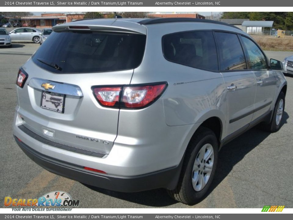 2014 Chevrolet Traverse LS Silver Ice Metallic / Dark Titanium/Light Titanium Photo #5